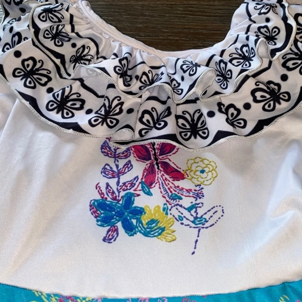 Adorable Encanto costume dress *no size* see measurements